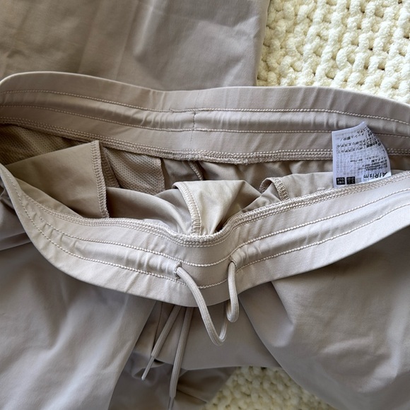 UNIQLO AIRism Jogger Pants - Picture 6 of 8